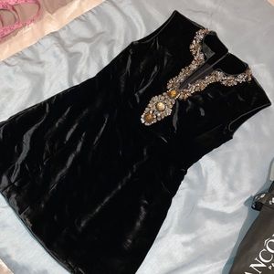 Monique Lhuillier black velvet top